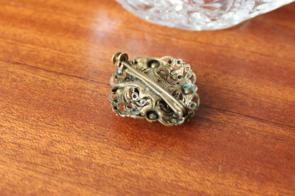 Růžové sny – vintage brož - Image 5